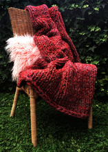 Load image into Gallery viewer, Inlet Throw - Winterberry