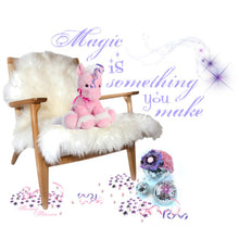 Load image into Gallery viewer, Photo Prop Newborn Hats - Lovebug