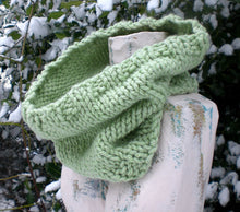 Load image into Gallery viewer, Fresh Start Cowl - Margarita